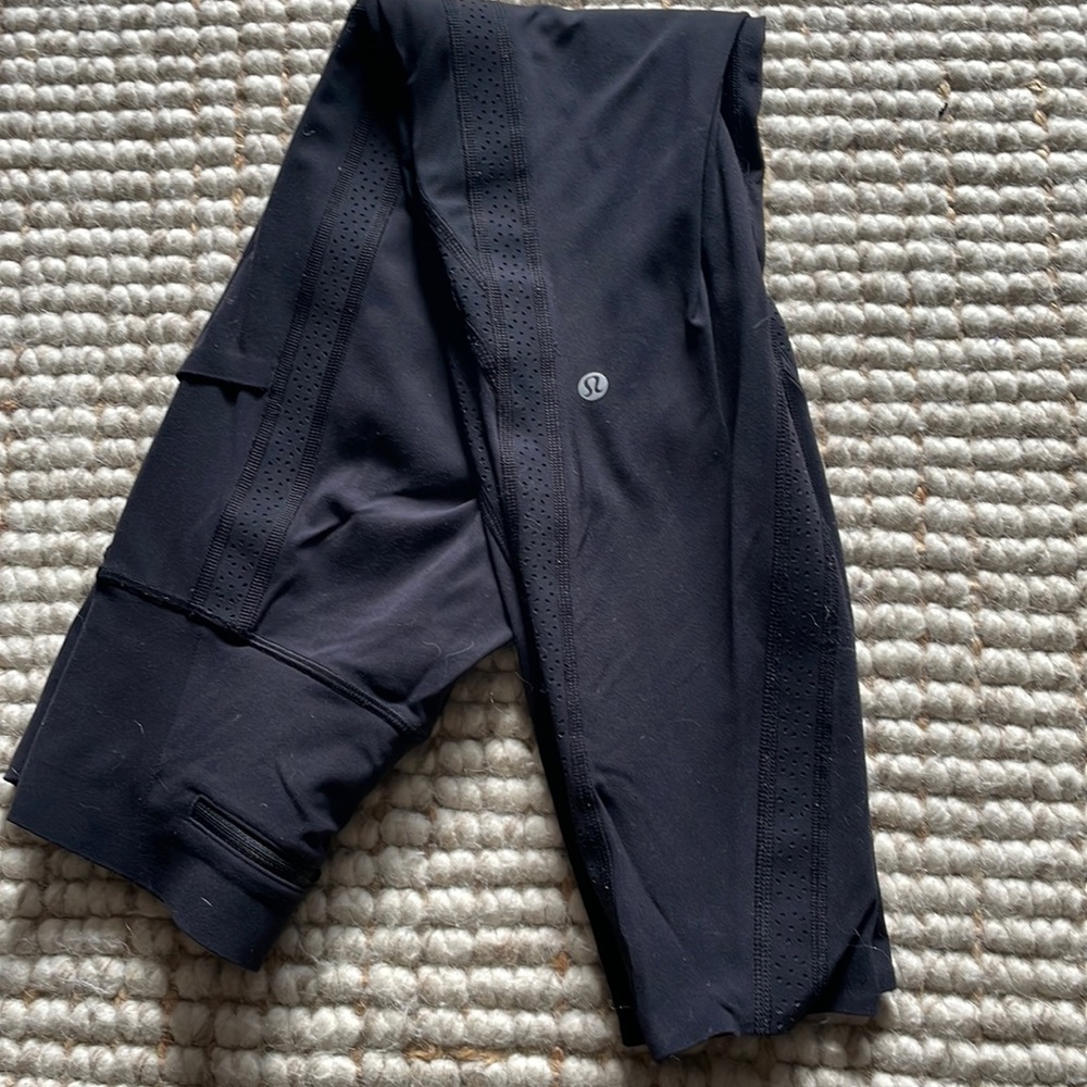 Lululemon legging size 6